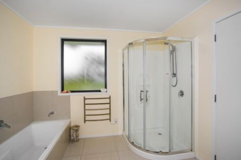 Photo of property in 266 Hart Road, Pukekohe, 2676