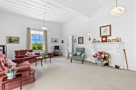 Photo of property in 12 Grey Street, Regent, Whangarei, 0112