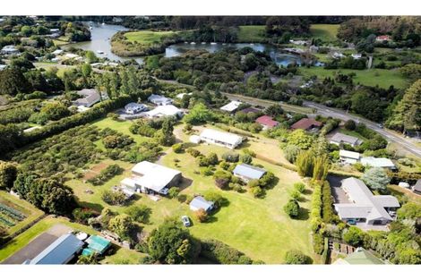 Photo of property in 27 Landing Road, Kerikeri, 0230