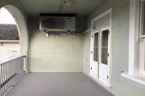 Photo of property in 38 King Edward Parade, Devonport, Auckland, 0624