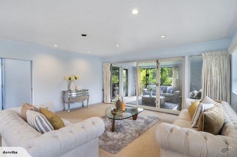 Photo of property in 27a Clairville Crescent, Wai O Taiki Bay, Auckland, 1072