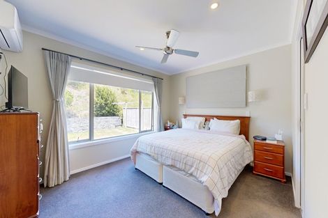 Photo of property in 44 Margaret Shields Avenue, Aotea, Porirua, 5024