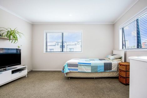 Photo of property in 31 Mapou Road, Hobsonville, Auckland, 0616