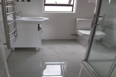 Photo of property in 1/64 Landscape Road, Mount Eden, Auckland, 1024