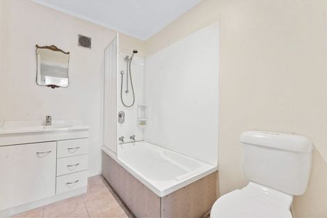 Photo of property in 10 Bonita Avenue, Stanmore Bay, Whangaparaoa, 0932