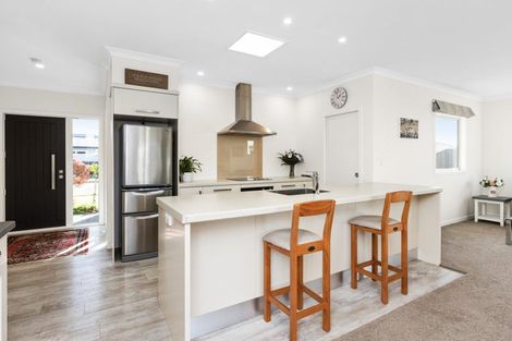 Photo of property in 12 Rotoiti Way, Poraiti, Napier, 4112