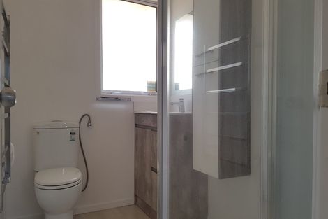 Photo of property in 4/109 Shakespeare Road, Milford, Auckland, 0620