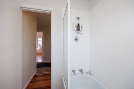 Photo of property in 6 Golf Road, Manor Park, Lower Hutt, 5019