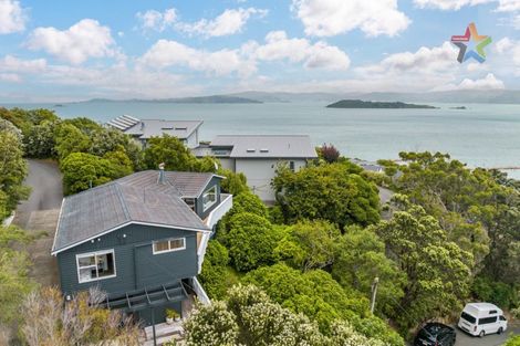 Photo of property in 6 Nikau Road, Point Howard, Lower Hutt, 5013