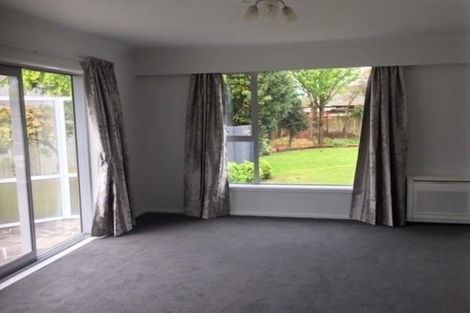 Photo of property in 72 Withells Road, Avonhead, Christchurch, 8042