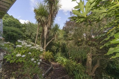 Photo of property in 104 Cannon Hill Crescent, Mount Pleasant, Christchurch, 8081