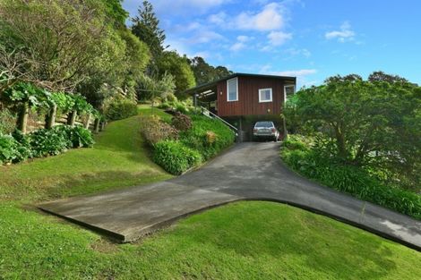 Photo of property in 20 Glenelg Road, Red Beach, 0932