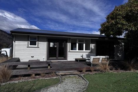 Photo of property in 38 Norfolk Street, Arrowtown, 9302