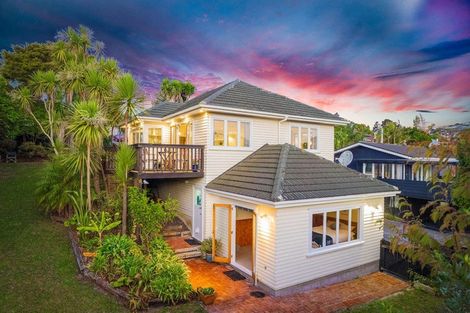 Photo of property in 235a Titirangi Road, Titirangi, Auckland, 0604