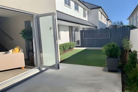 Photo of property in 998d Colombo Street, St Albans, Christchurch, 8014