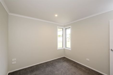 Photo of property in 4 Pohatu Lane, Otaki, 5512