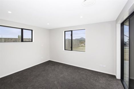 Photo of property in 8 Valour Drive, Rangiora, 7400