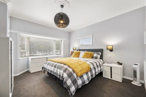 Photo of property in 40 The Parade, Island Bay, Wellington, 6023