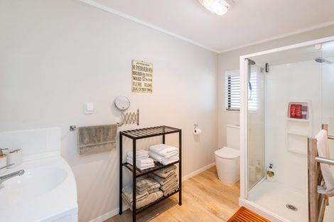 Photo of property in 8 Roore Street, Foxton Beach, Foxton, 4815