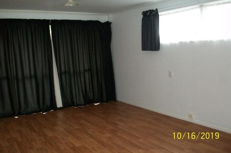 Photo of property in 228 Forrest Hill Road, Forrest Hill, Auckland, 0620