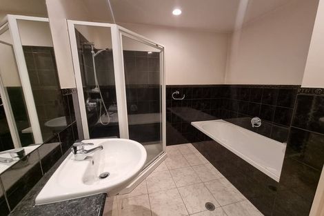 Photo of property in 3f/175 Hurstmere Road, Takapuna, Auckland, 0622