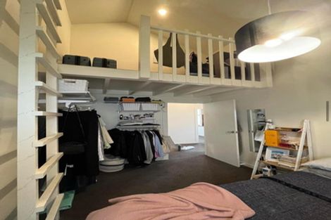 Photo of property in 124 Aro Street, Aro Valley, Wellington, 6021