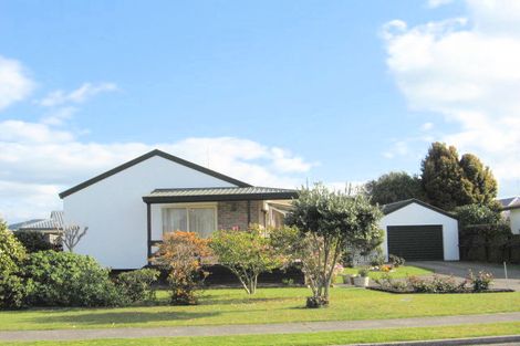 Photo of property in 4 Kane Road, Papamoa Beach, Papamoa, 3118