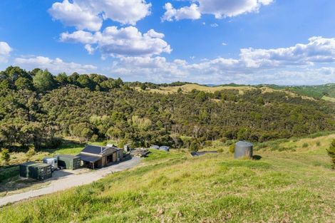 Photo of property in 957 Bull Road, Paparoa, 0193