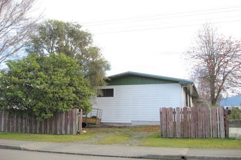 Photo of property in 6 Gunn Street, Te Anau, 9600