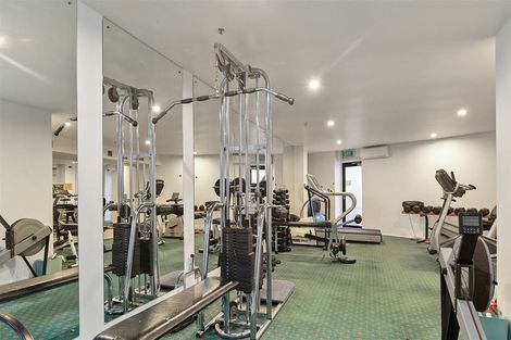 Photo of property in 4a/173 Hurstmere Road, Takapuna, Auckland, 0622