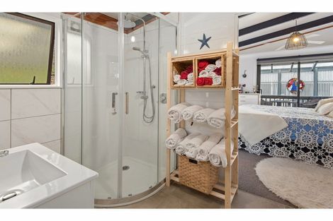 Photo of property in 8b Granfield Place, Te Kamo, Whangarei, 0112