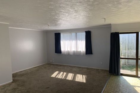 Photo of property in 6 Karyn Street, Castlecliff, Whanganui, 4501