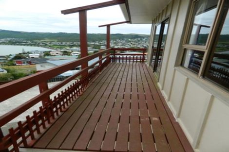 Photo of property in 10 Finn Place, Titahi Bay, Porirua, 5022