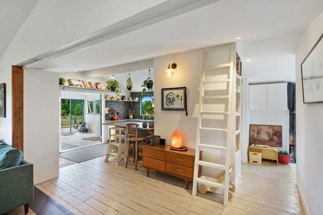 Photo of property in 577 Waikawa Beach Road, Waikawa Beach, Levin, 5573