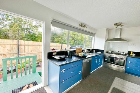 Photo of property in 65 Riverpark Crescent, Henderson, Auckland, 0610