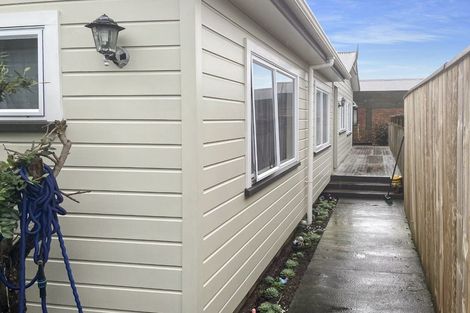Photo of property in 18 Cruickshank Street, Kilbirnie, Wellington, 6022