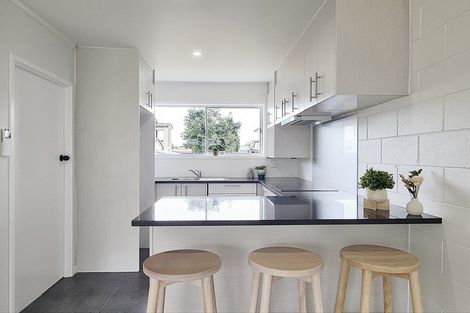 Photo of property in 2/90 Puhinui Road, Papatoetoe, Auckland, 2104