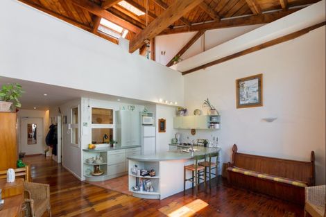 Photo of property in Maison Cabriole Building, 5/60 Courtenay Place, Te Aro, Wellington, 6011