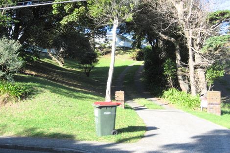 Photo of property in 24 Tiromoana Road, Raumati South, Paraparaumu, 5032