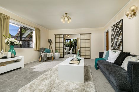 Photo of property in 37 Pine Road, Orewa, 0931