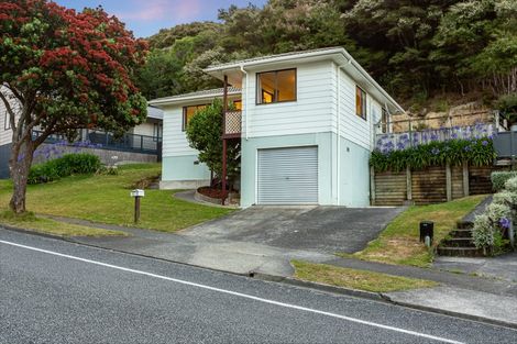 Photo of property in 49 Omapere Street, Whitby, Porirua, 5024
