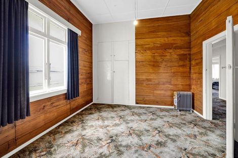 Photo of property in 6 Lincoln Street, Patea, 4520