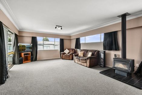 Photo of property in 1/19 Snell Avenue, Papakura, 2110