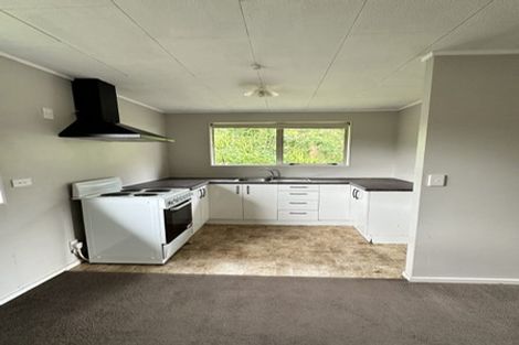 Photo of property in 21 Finn Place, Totara Vale, Auckland, 0629