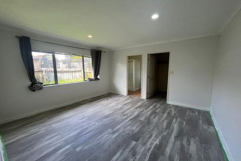 Photo of property in 2 Greenberry Drive, Ranui, Auckland, 0612