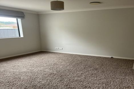 Photo of property in 10 Sun Valley Way, Wainuiomata, Lower Hutt, 5014