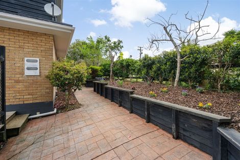 Photo of property in 2/56 Galaxy Drive, Mairangi Bay, Auckland, 0630