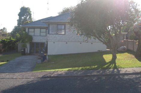 Photo of property in 34 Halberg Street, Glenfield, Auckland, 0629