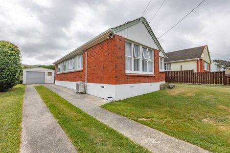 Photo of property in 19 Justine Street, Cannons Creek, Porirua, 5024