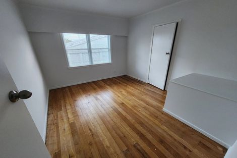 Photo of property in 23 Fordham Street, Beach Haven, Auckland, 0626